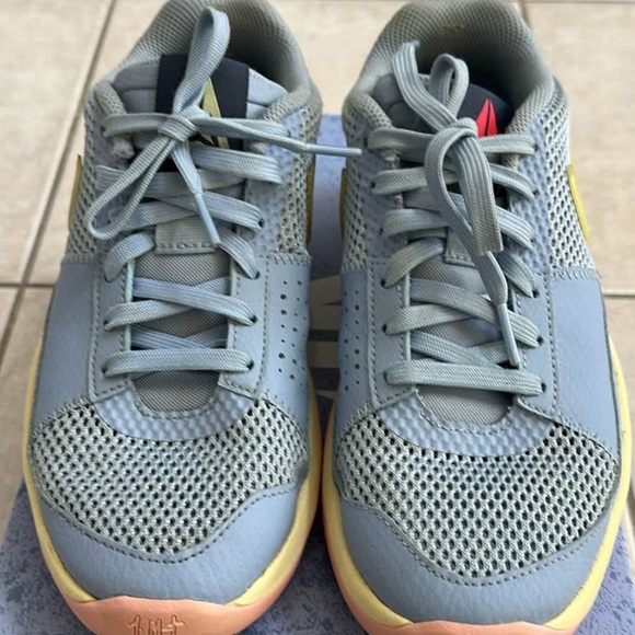 Cobalt Bliss/Citron tint JA1 basketball shoes - 5 youth - Picture 2 of 5